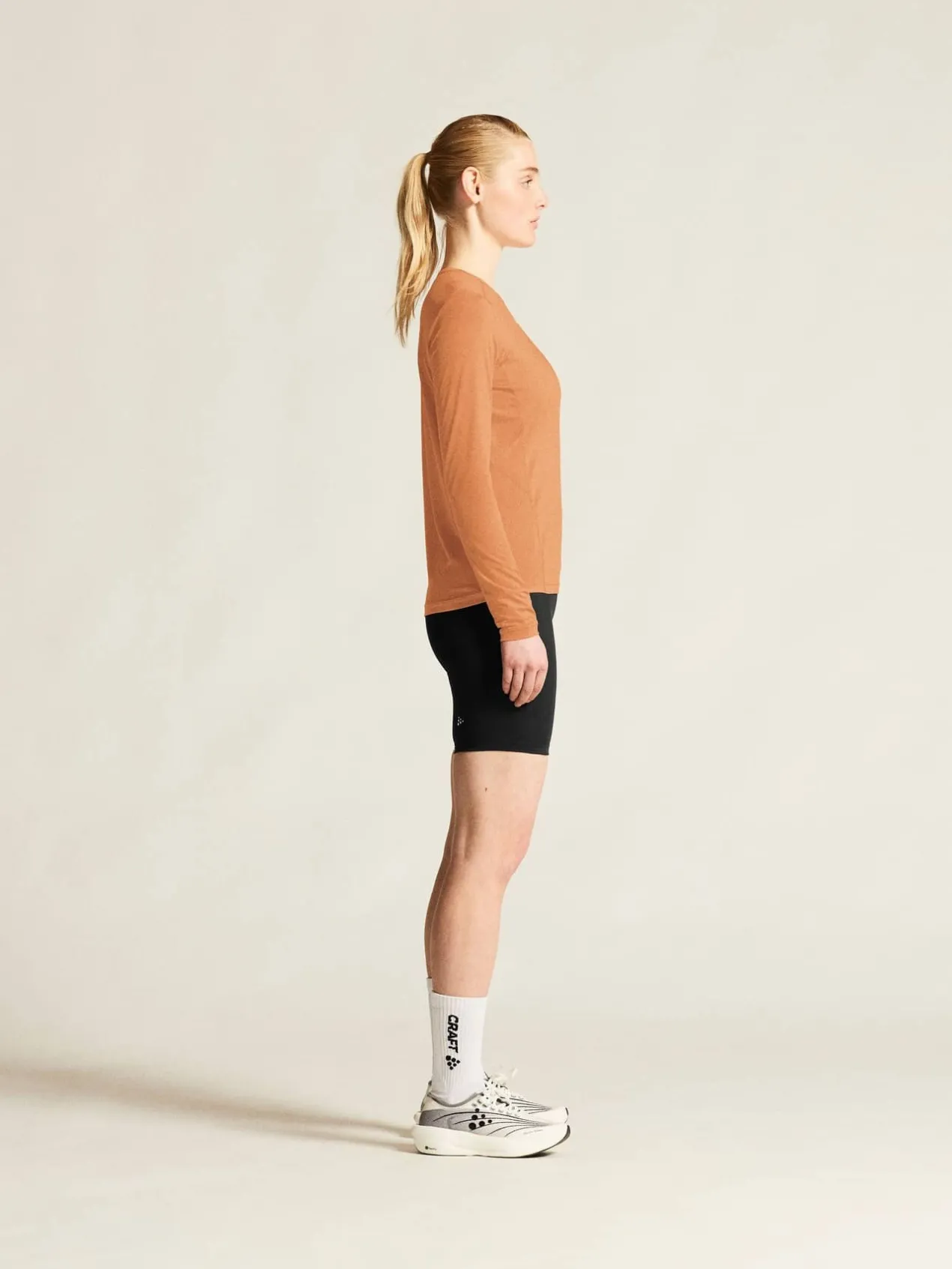 ADV Essence LS Tee 2 W*Craft Sportswear