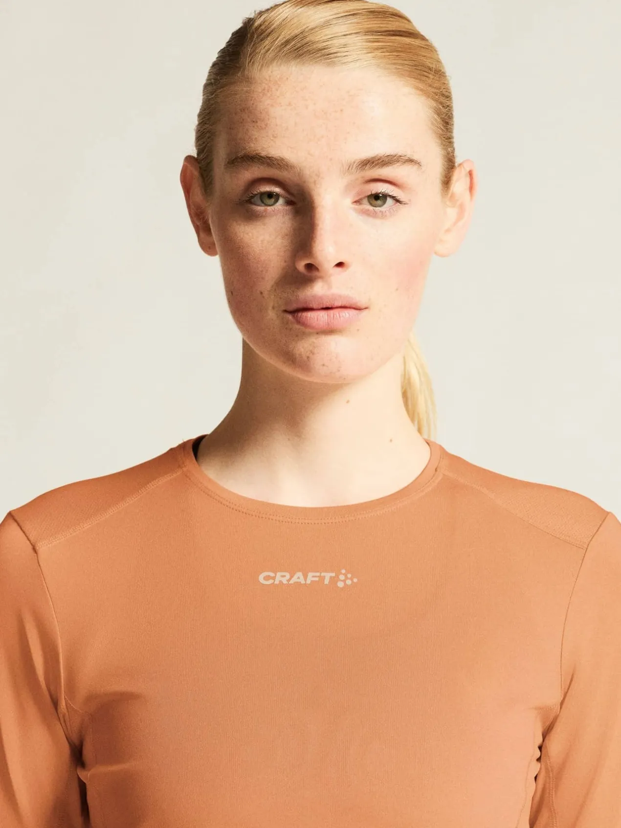 ADV Essence LS Tee 2 W*Craft Sportswear